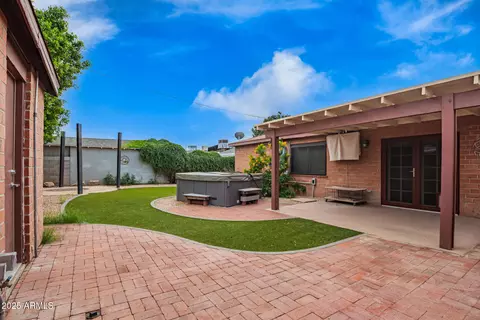 Exterior - 2931 N 8th Ave, Phoenix, AZ 85013 photo 5 of 7