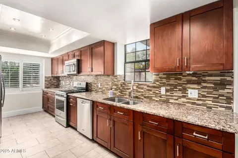 Kitchen - 2931 N 8th Ave, Phoenix, AZ 85013 photo 2 of 6