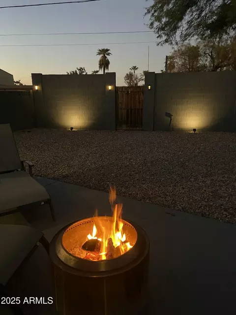 Exterior - 1326 Earll Dr, Phoenix, AZ 85014 photo 4 of 5