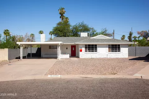 1326 Earll Dr, Phoenix, AZ 85014
