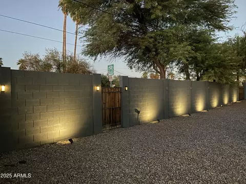 Exterior - 1326 Earll Dr, Phoenix, AZ 85014 photo 2 of 5