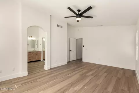 3129 E Oraibi Dr, Phoenix, AZ 85050 photo 15