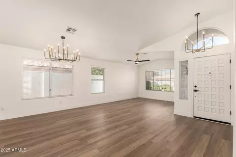 3129 E Oraibi Dr, Phoenix, AZ 85050 photo 6