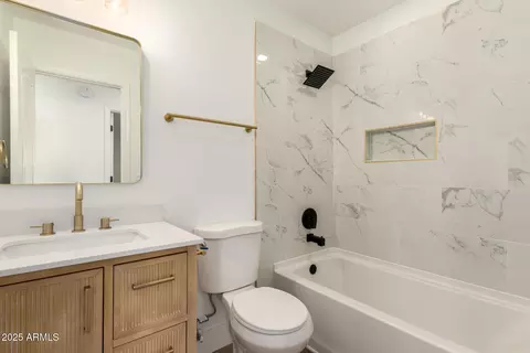 3129 E Oraibi Dr, Phoenix, AZ 85050 photo 23