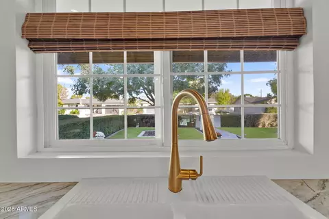 Kitchen - 3420 N 45th St, Phoenix, AZ 85018 photo 3 of 4