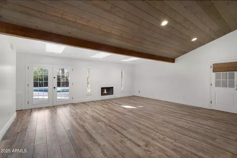 Living - 3420 N 45th St, Phoenix, AZ 85018 photo 1 of 4