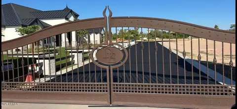 3640 E Mallory Cir #3, Mesa, AZ 85213