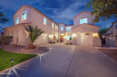 6311 S Roanoke St, Gilbert, AZ 85298