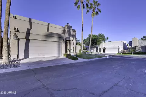 Exterior - 3050 E Marlette Ave, Phoenix, AZ 85016 photo 4 of 13