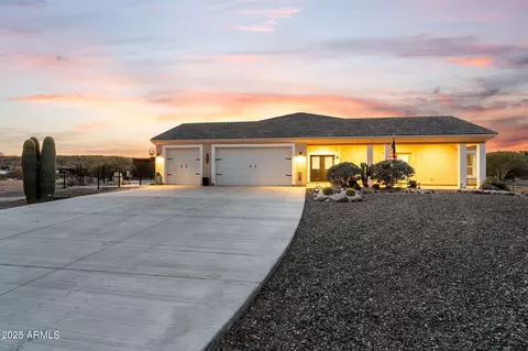 4045 Black Mountain Rd, Wickenburg, AZ 85390