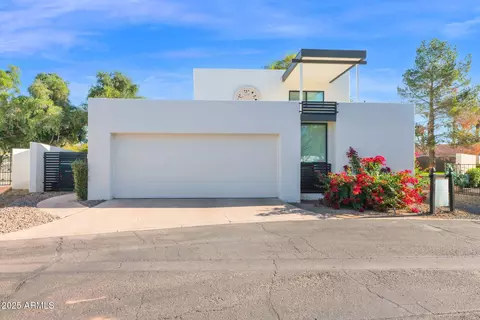 4834 Earll Dr E, Phoenix, AZ 85018