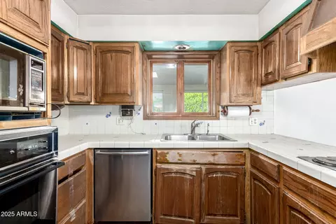 8236 N 15th Dr, Phoenix, AZ 85021 photo 14
