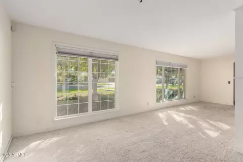 8236 N 15th Dr, Phoenix, AZ 85021 photo 6