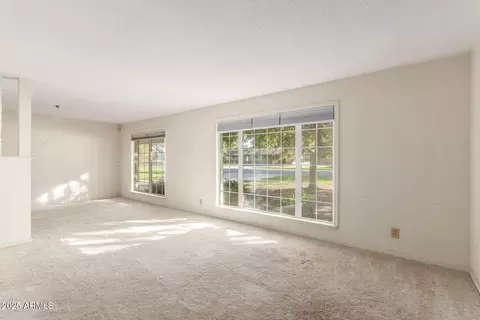 8236 N 15th Dr, Phoenix, AZ 85021 photo 4