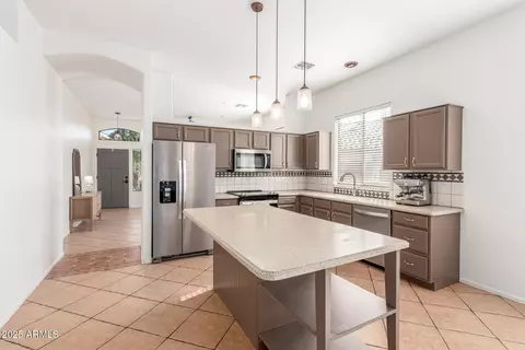 884 S Jacob St, Gilbert, AZ 85296 photo 9