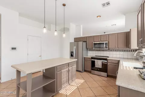 884 S Jacob St, Gilbert, AZ 85296 photo 11