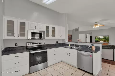 3058 Erie St, Gilbert, AZ 85295 photo 9