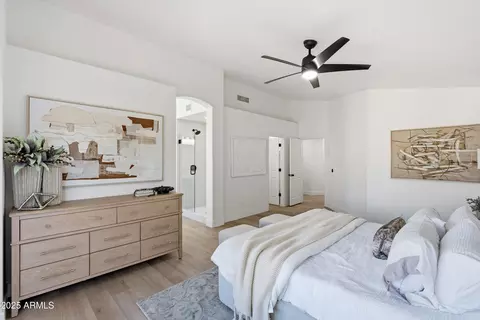Bedroom - 4438 E Rowel Rd, Phoenix, AZ 85050 photo 2 of 3