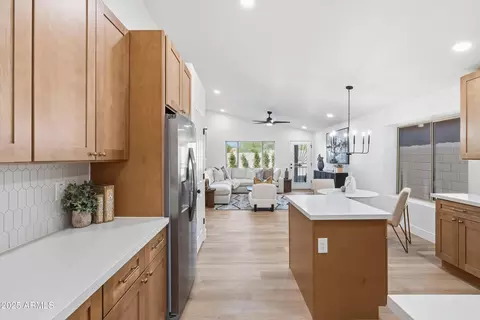 Kitchen - 4438 E Rowel Rd, Phoenix, AZ 85050 photo 3 of 4
