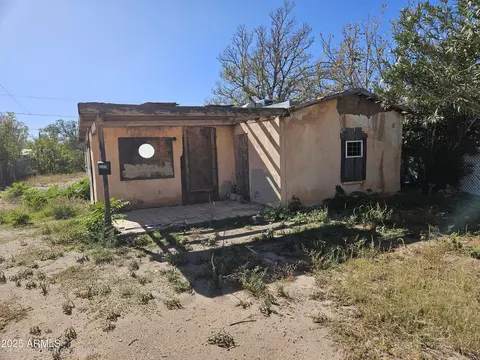 325 E 8th St, Douglas, AZ 85607