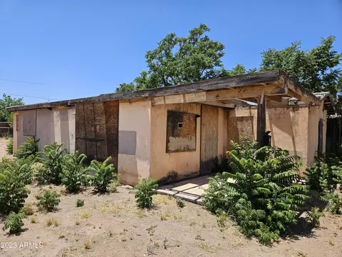 Exterior - 325 E 8th St, Douglas, AZ 85607 photo 4 of 5