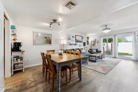 Dining - 7628 N 19th Dr, Phoenix, AZ 85021 photo 2 of 2