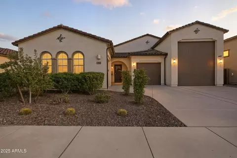 3922 E Kenley Ln, San Tan Valley, AZ 85143
