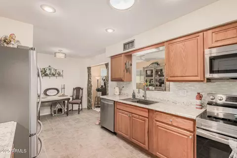Kitchen - 6107 E Duncan St, Mesa, AZ 85205 photo 4 of 4