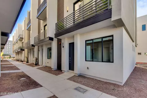 4220 N 32nd St #7, Phoenix, AZ 85018