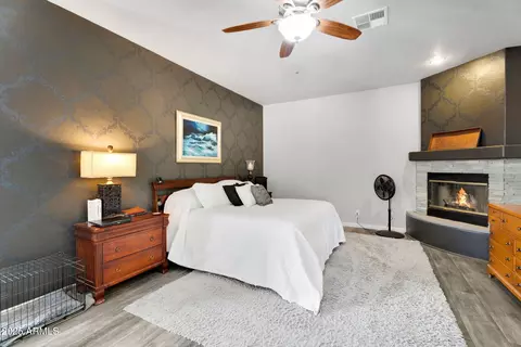 Bedroom - 907 E Carlise Rd, Phoenix, AZ 85086 photo 1 of 3
