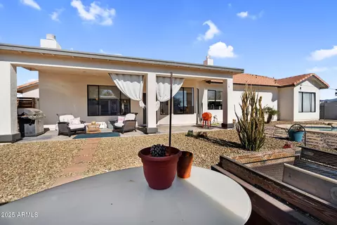 Exterior - 907 E Carlise Rd, Phoenix, AZ 85086 photo 7 of 17