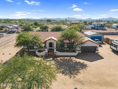 View/Area - 907 E Carlise Rd, Phoenix, AZ 85086 photo 7 of 14