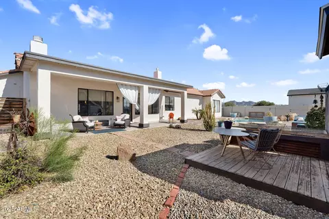 Exterior - 907 E Carlise Rd, Phoenix, AZ 85086 photo 6 of 17