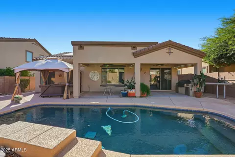 146 W Blue Lagoon Dr, Casa Grande, AZ 85122