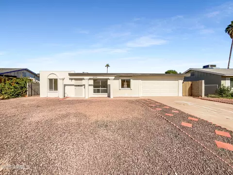 4244 E Saint Catherine Ave, Phoenix, AZ 85042