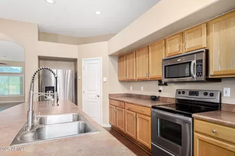 3369 S Colt Dr, Gilbert, AZ 85297 photo 14