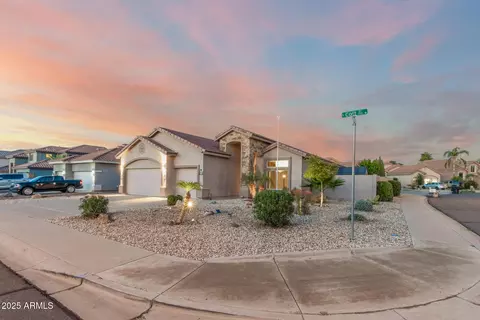 3369 S Colt Dr, Gilbert, AZ 85297 photo 4