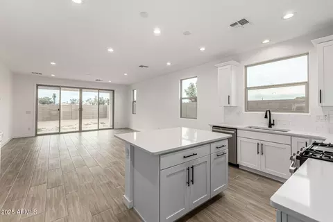 5423 W Royal Palm Rd, Glendale, AZ 85302 photo 7
