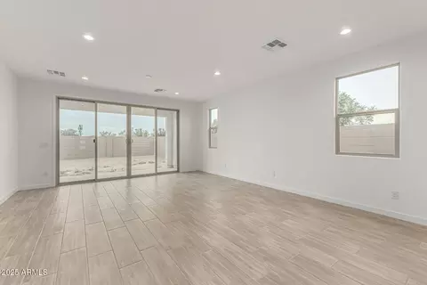 5423 W Royal Palm Rd, Glendale, AZ 85302 photo 8