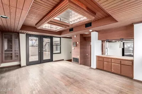 Living - 5275 N Camelhead Rd, Phoenix, AZ 85018 photo 5 of 8