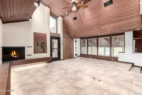 Living - 5275 N Camelhead Rd, Phoenix, AZ 85018 photo 2 of 8