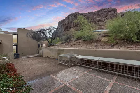 Exterior - 5275 N Camelhead Rd, Phoenix, AZ 85018 photo 4 of 4