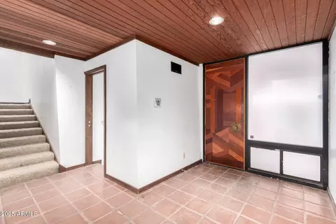 Entry Way - 5275 N Camelhead Rd, Phoenix, AZ 85018 photo 1 of 3
