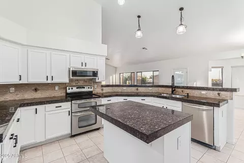Kitchen - 513 E Jordon Ln, Phoenix, AZ 85086 photo 1 of 1