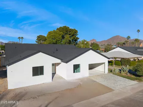 3808 E Piccadilly Rd, Phoenix, AZ 85018