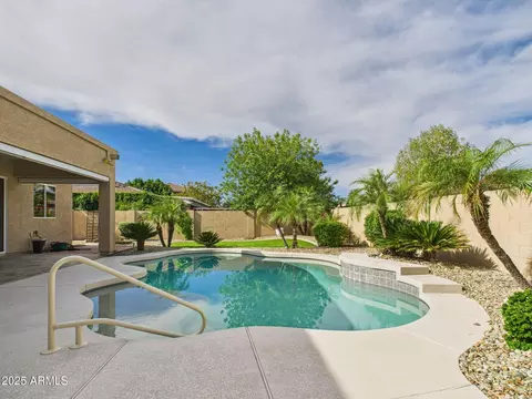 Exterior - 3122 E Cotton Ln, Gilbert, AZ 85234 photo 7 of 10