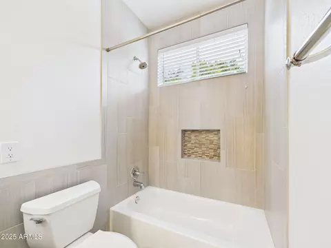 Bath - 3122 E Cotton Ln, Gilbert, AZ 85234 photo 2 of 4