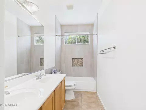 Bath - 3122 E Cotton Ln, Gilbert, AZ 85234 photo 1 of 4