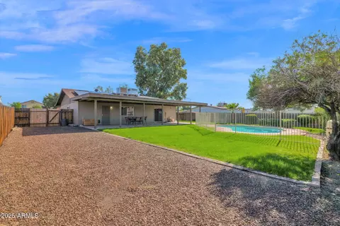 Exterior - 17634 N 18th Dr, Phoenix, AZ 85023 photo 7 of 11