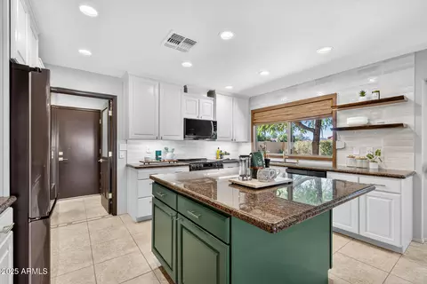 Kitchen - 4346 E Carol Ann Ln, Phoenix, AZ 85032 photo 3 of 7